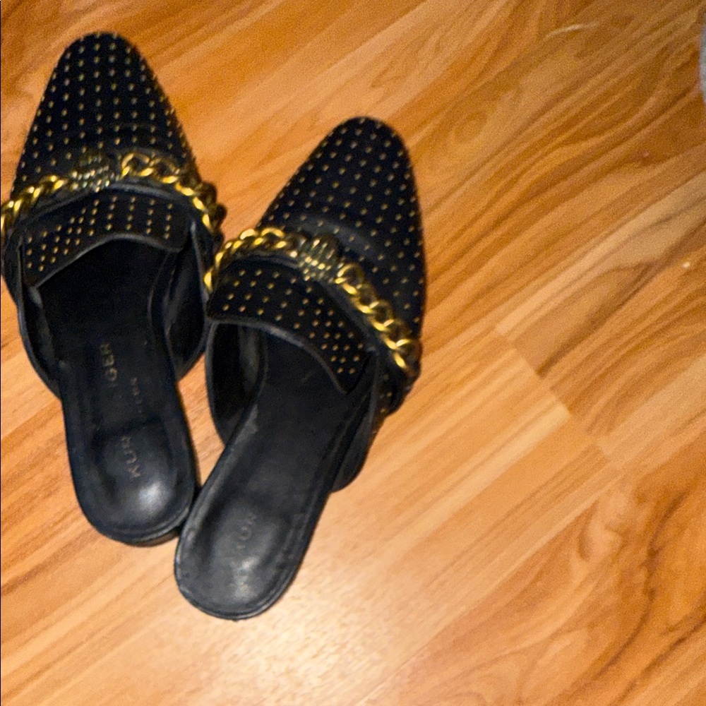 Kurt Geiger Black Leather Pointed Slip-On Mules with Gold Chain - Picture 9 of 16